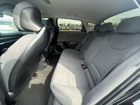 Used 2025 Kia K4 EX image 28