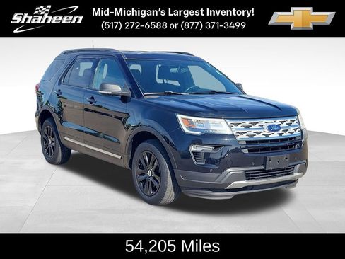 Used 2019 Ford Explorer XLT AWD/4WD image 2