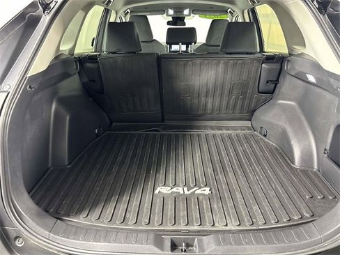 Used 2023 Toyota RAV4 LE image 10