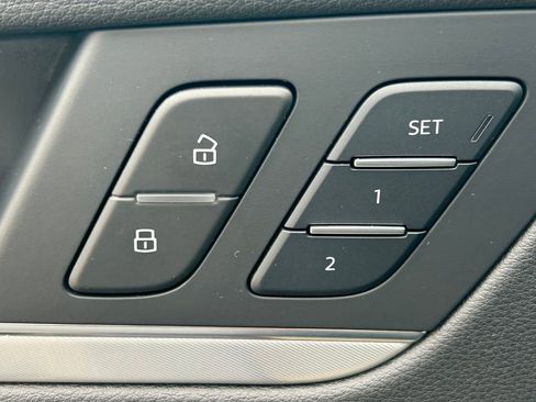 Used 2025 Audi Q5 2.0T Premium image 27