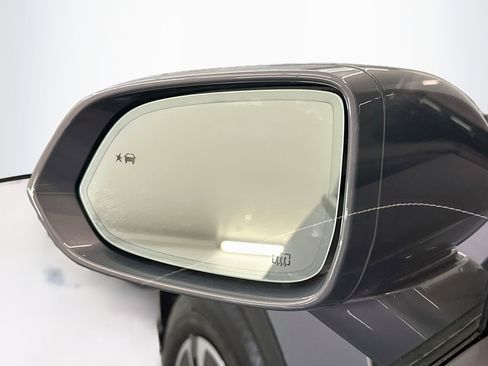 Used 2024 Chevrolet Blazer EV LT AWD/4WD image 16