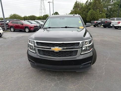 Used 2019 Chevrolet Suburban LT AWD/4WD image 30