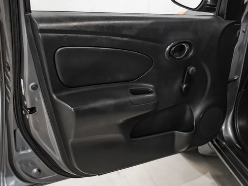 Used 2019 Nissan Versa S Plus FWD image 39