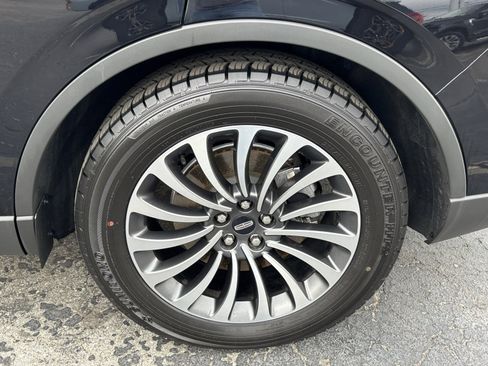 Used 2021 Lincoln Aviator Reserve w/ Equipment Group 201A image 13