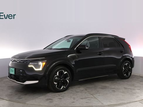 Used 2023 Kia Niro Wind FWD image 18