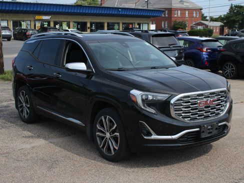 Used 2020 GMC Terrain Denali AWD/4WD image 3