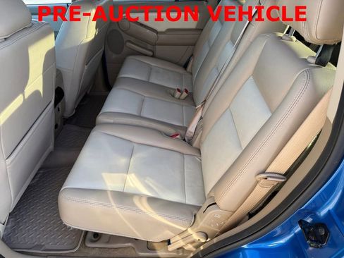 Used 2010 Ford Explorer Eddie Bauer image 11