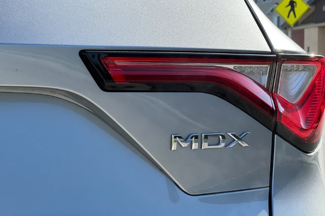 Used 2023 Acura MDX w/ Technology Package FWD image 36