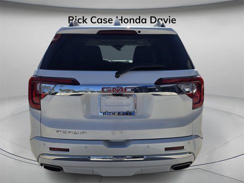 Used 2023 GMC Acadia Denali w/ Denali Technology Package image 6