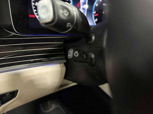 Used 2019 Mercedes-Benz E 450 4MATIC Sedan image 32