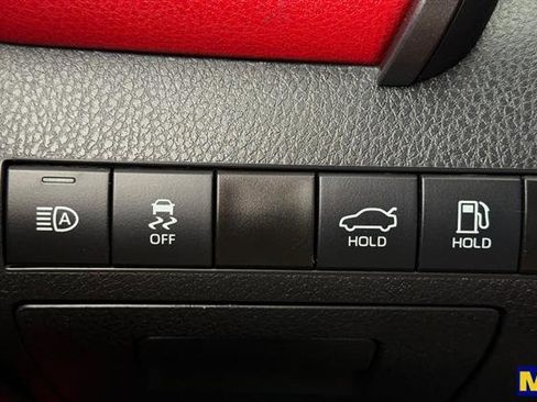 Used 2022 Toyota Camry XSE FWD image 33