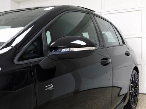 Used 2025 Volkswagen Golf image 20