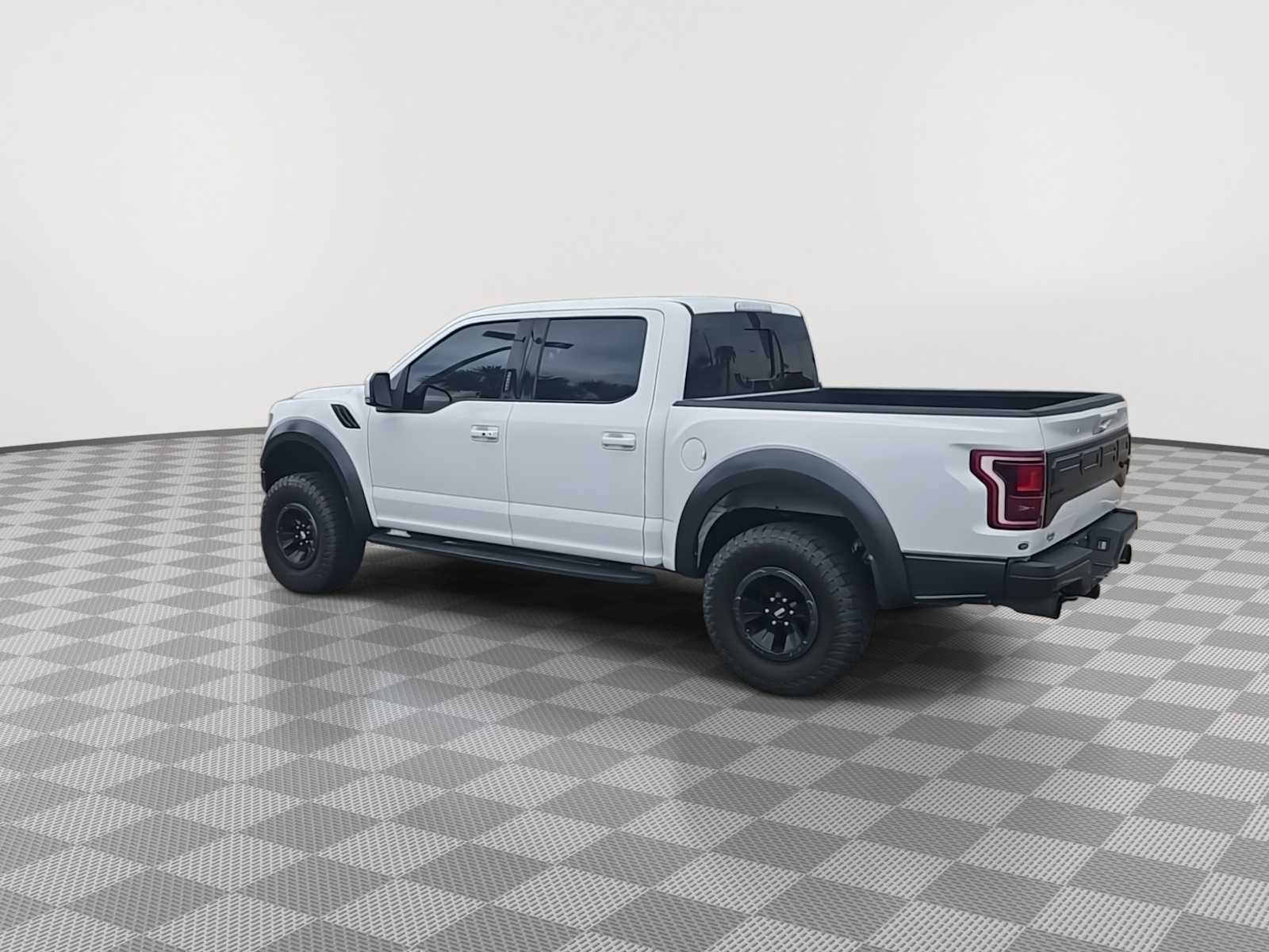 Used 2018 Ford F150 Raptor w/ Equipment Group 802A Luxury AWD/4WD image 6