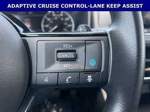 Used 2023 Nissan Rogue SV AWD/4WD image 8