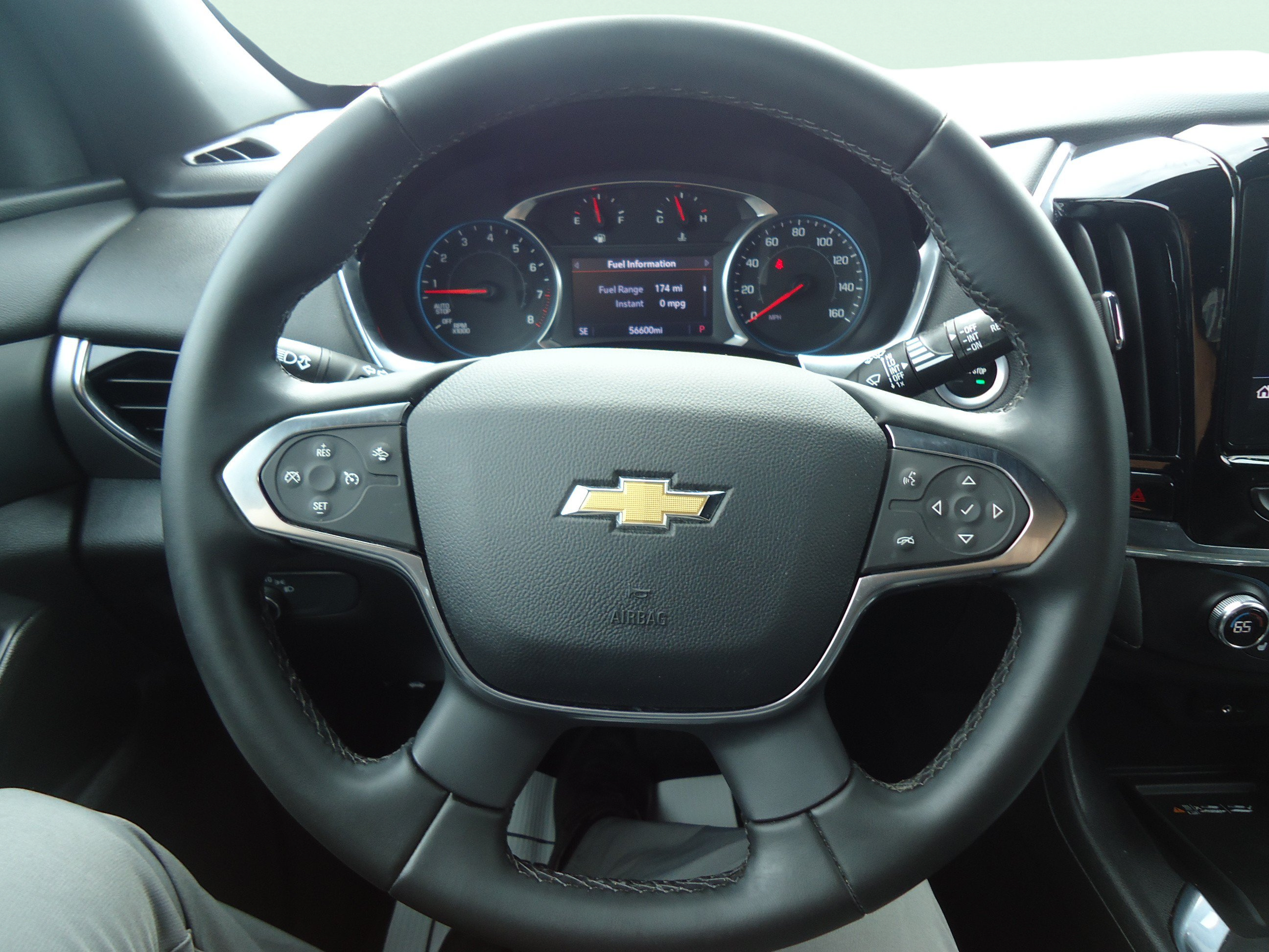 Used 2023 Chevrolet Traverse LT AWD/4WD image 12