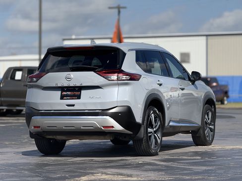 Used 2022 Nissan Rogue Platinum w/ Head-Up Display Package image 8