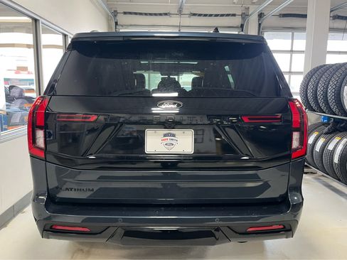 Used 2025 Ford Expedition Platinum w/ Stealth Performance Package image 9