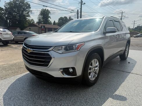 Used 2020 Chevrolet Traverse LT FWD image 10