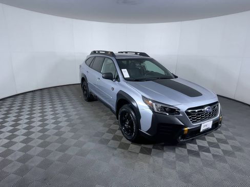 Used 2022 Subaru Outback Wilderness image 2