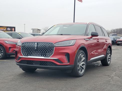 New 2026 Lincoln Aviator Premiere image 2