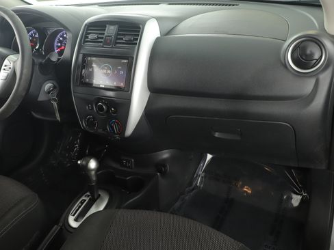 Used 2018 Nissan Versa SV FWD image 17