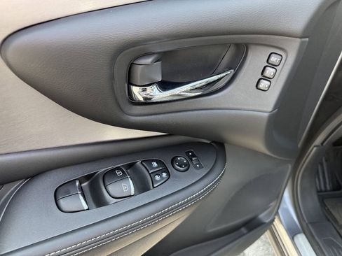 Used 2024 Nissan Murano SL w/ Cargo Package AWD/4WD image 19