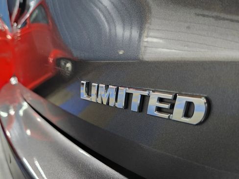 Used 2017 Toyota Highlander Limited image 74