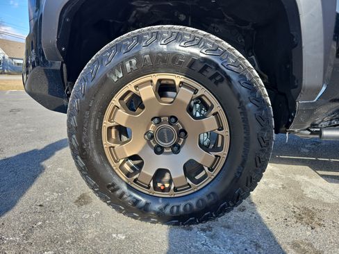 Used 2025 Toyota Tacoma Trailhunter w/ Tow Tech Package image 12