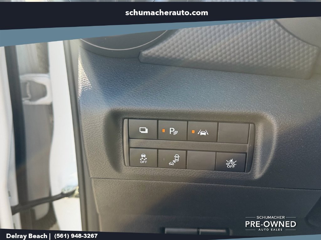 Used 2025 Nissan Kicks Play S FWD image 23