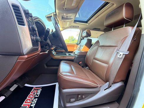 Used 2017 Chevrolet Silverado 2500 High Country w/ Duramax Plus Package AWD/4WD image 24