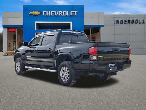 Used 2021 Toyota Tacoma SR AWD/4WD image 24