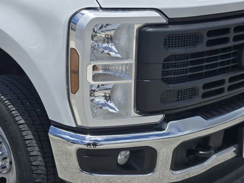 Used 2024 Ford F250 XL AWD/4WD image 10
