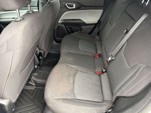 Used 2024 Jeep Compass Sport AWD/4WD image 14