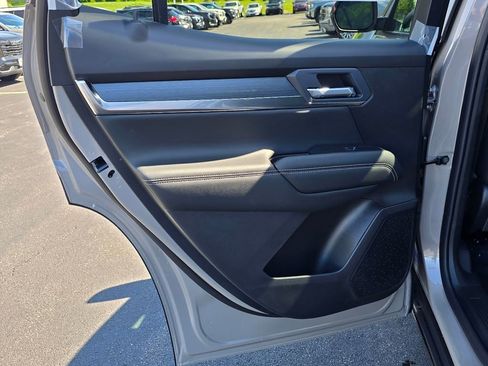 New 2026 GMC Terrain Elevation w/ Elevation Premium Package AWD/4WD image 23