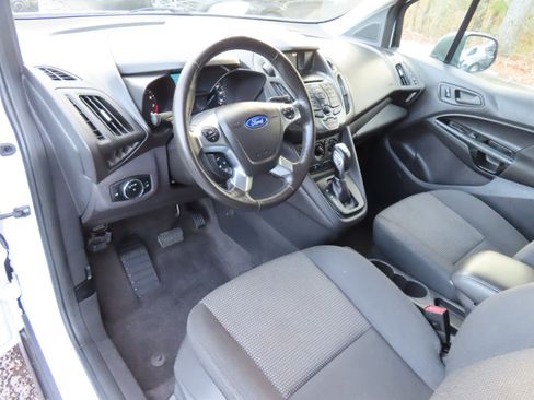 Used 2018 Ford Transit Connect XL image 5