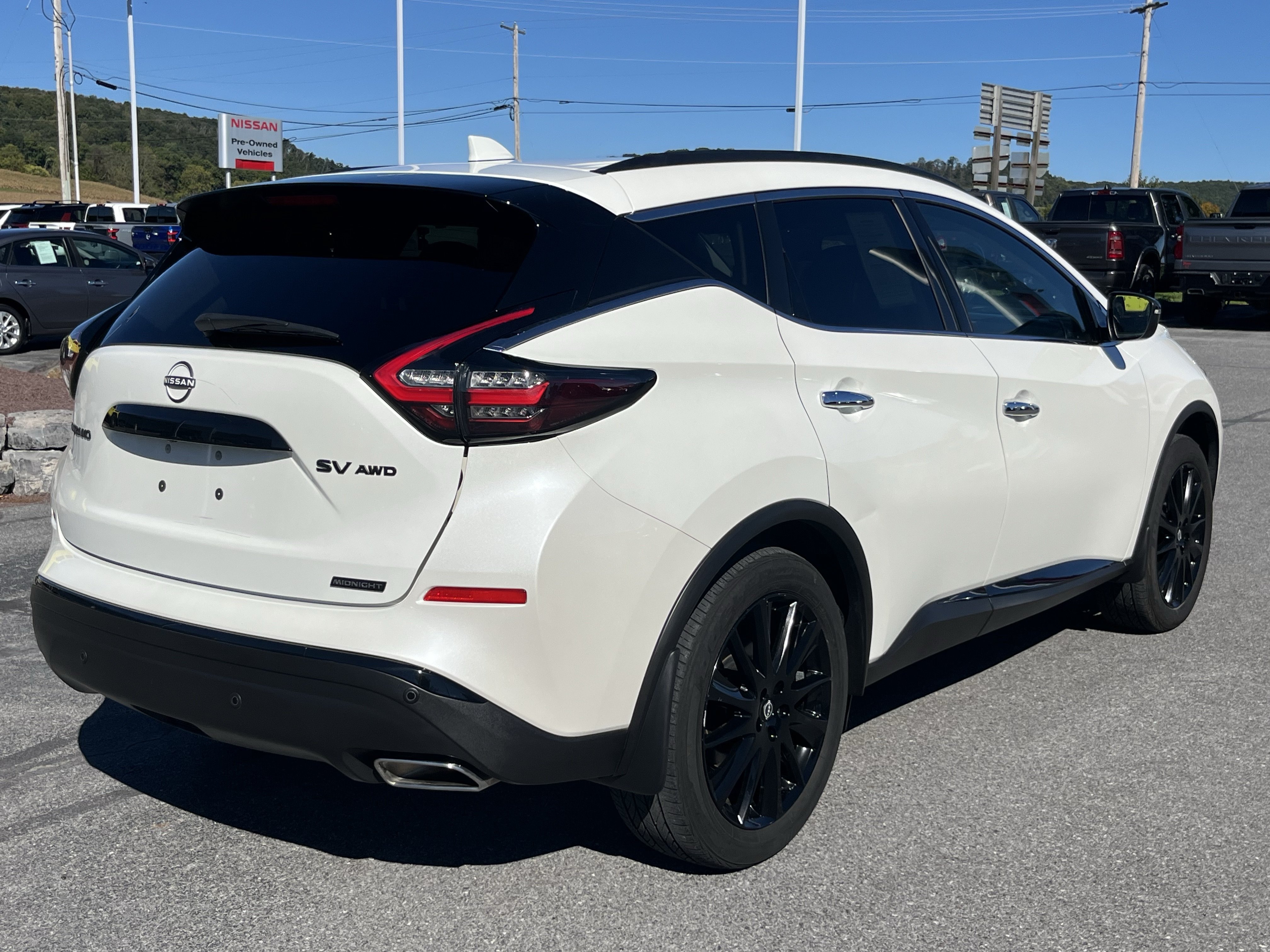 Used 2024 Nissan Murano SV w/ SV Midnight Edition Package AWD/4WD image 5