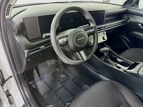 Certified 2025 Hyundai Tucson SEL FWD image 18