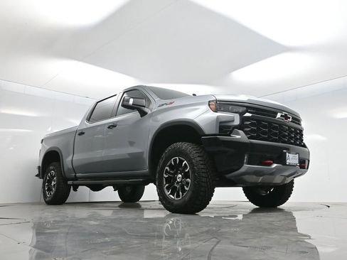 Used 2024 Chevrolet Silverado 1500 ZR2 w/ Technology Package image 65