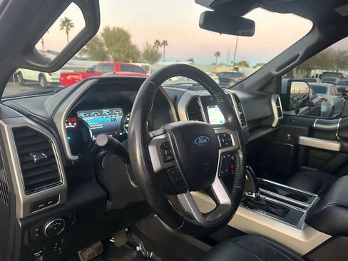 Used 2019 Ford F150 Lariat w/ Equipment Group 502A Luxury AWD/4WD image 17