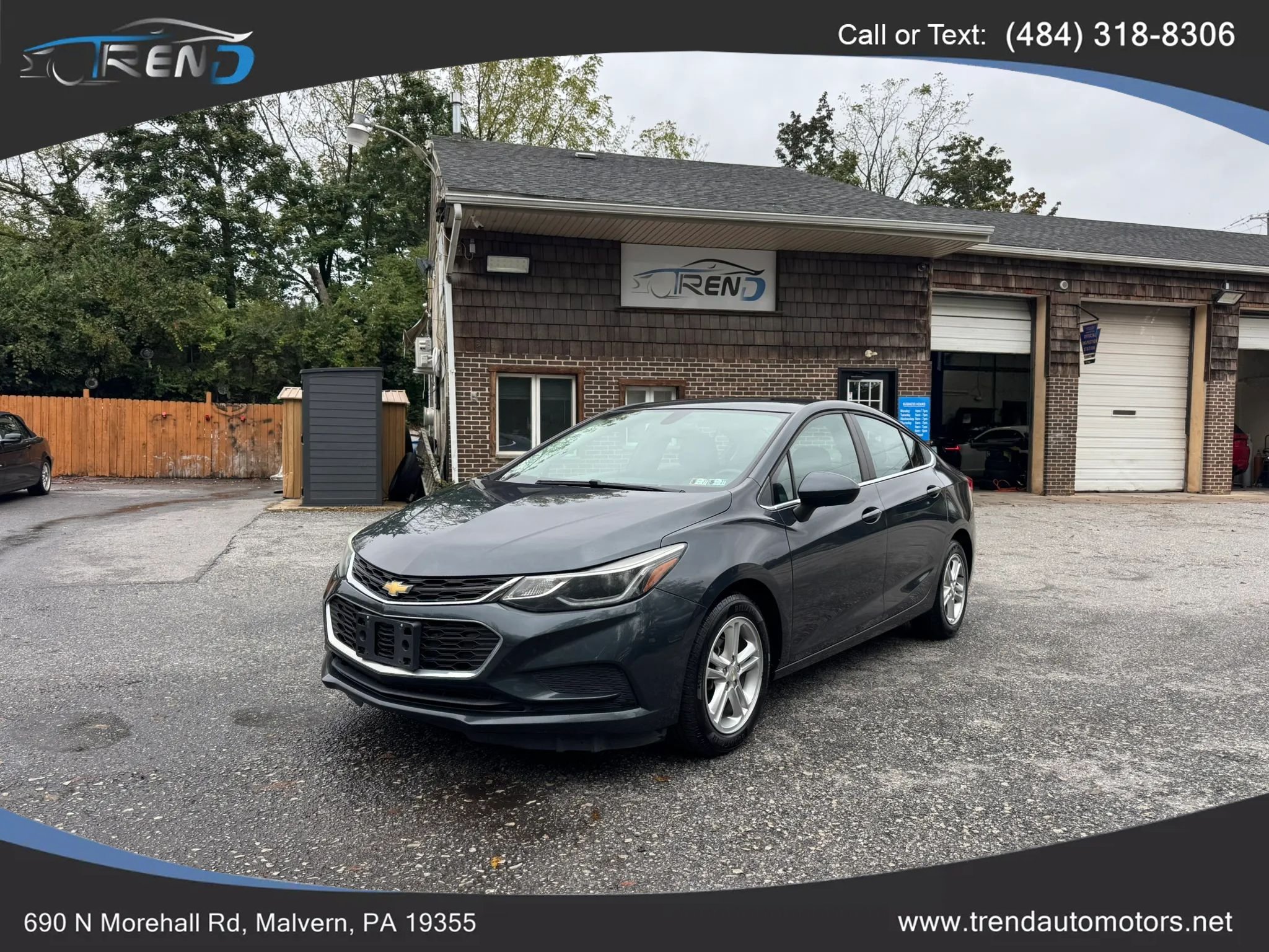 Used 2017 Chevrolet Cruze LT w/ Convenience Package FWD image 1
