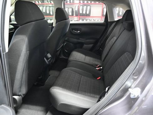 Used 2023 Honda HR-V LX image 12