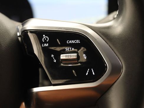 Used 2020 Jaguar I-PACE HSE image 19