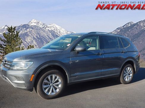 Used 2020 Volkswagen Tiguan S image 1