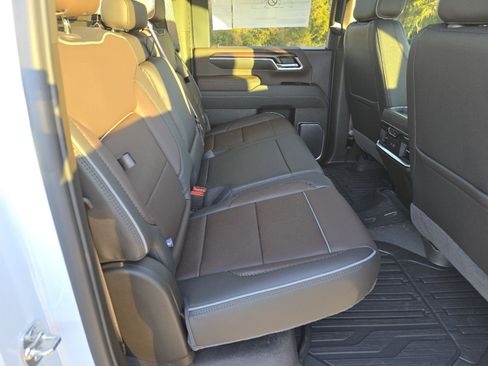 New 2026 GMC Sierra 2500 Denali w/ Denali Reserve Package image 32