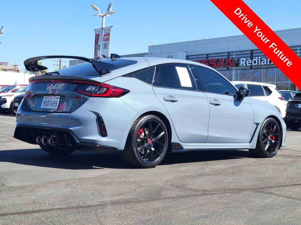 Used 2025 Honda Civic Type R image 4