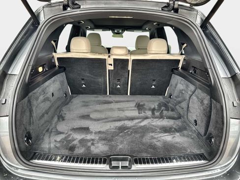 Used 2025 Mercedes-Benz GLE 450e 4MATIC image 18