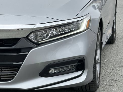 Used 2020 Honda Accord EX image 43