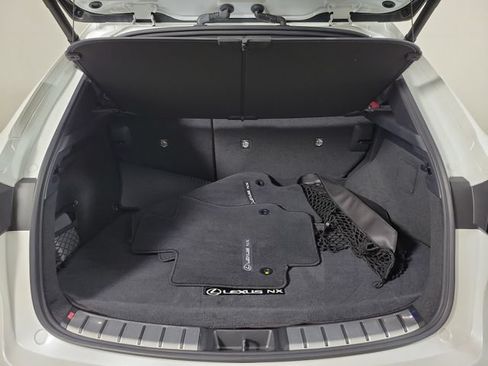Used 2024 Lexus NX 250 FWD image 8