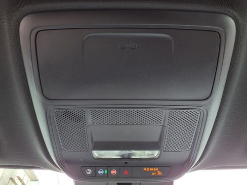 Used 2026 Buick Enclave Preferred FWD image 12
