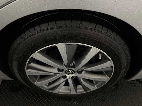 Used 2020 Lexus ES 300h image 9